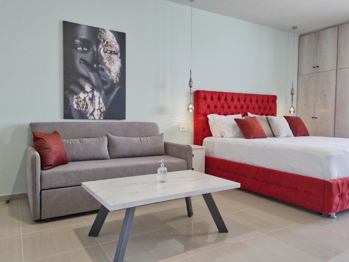 Epipleon Luxury Suites -102- Δωμάτιο 45Τμ Με Βεράντα 35Τμ Μπροστά Στη Θάλασσα Nafpaktos Exterior foto
